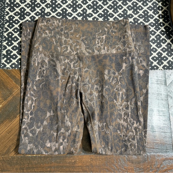 Lululemon Align High Rise Legging 25”. Truleopard MAX Brown Multi 🐆 - Picture 6 of 7